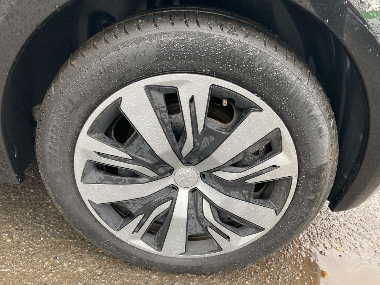 2020 PEUGEOT E-208 2020 PEUGEOT E-208