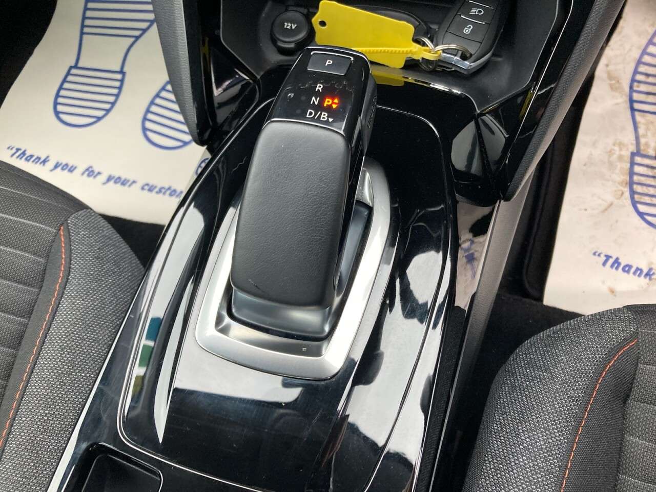 2020 PEUGEOT E-208 2020 PEUGEOT E-208