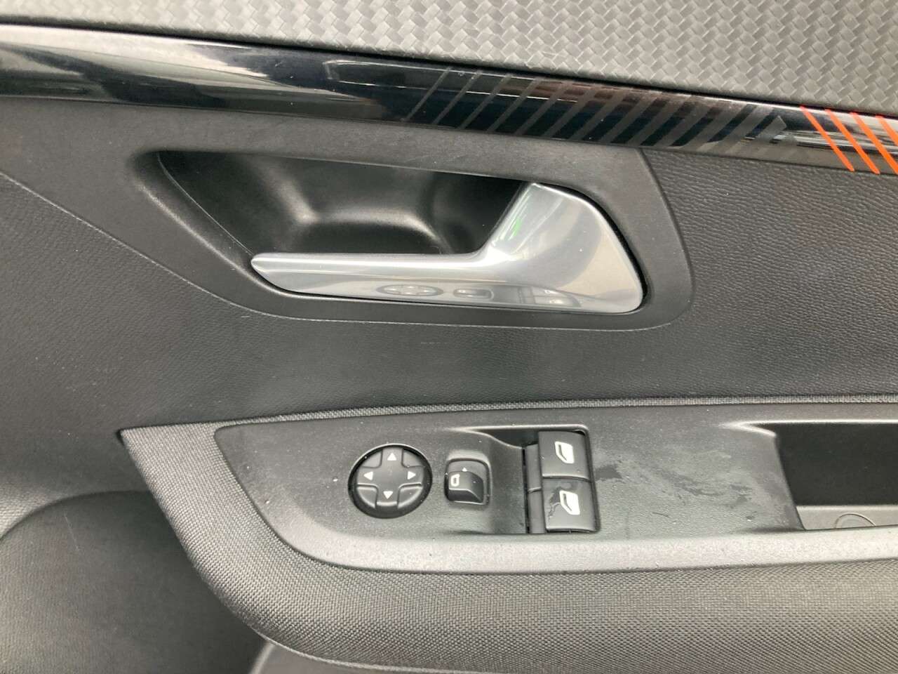 2020 PEUGEOT E-208 2020 PEUGEOT E-208