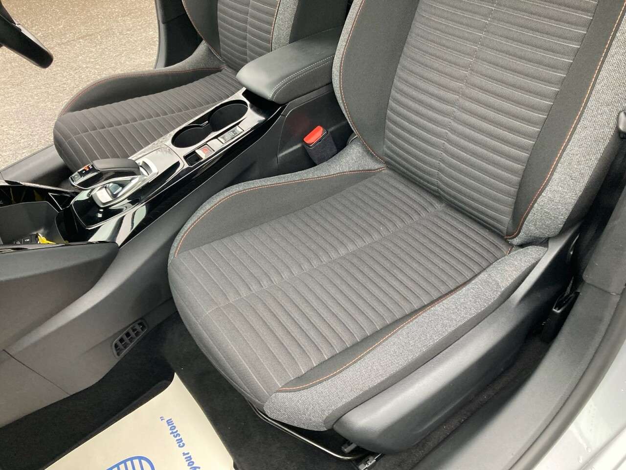 2020 PEUGEOT E-208 2020 PEUGEOT E-208