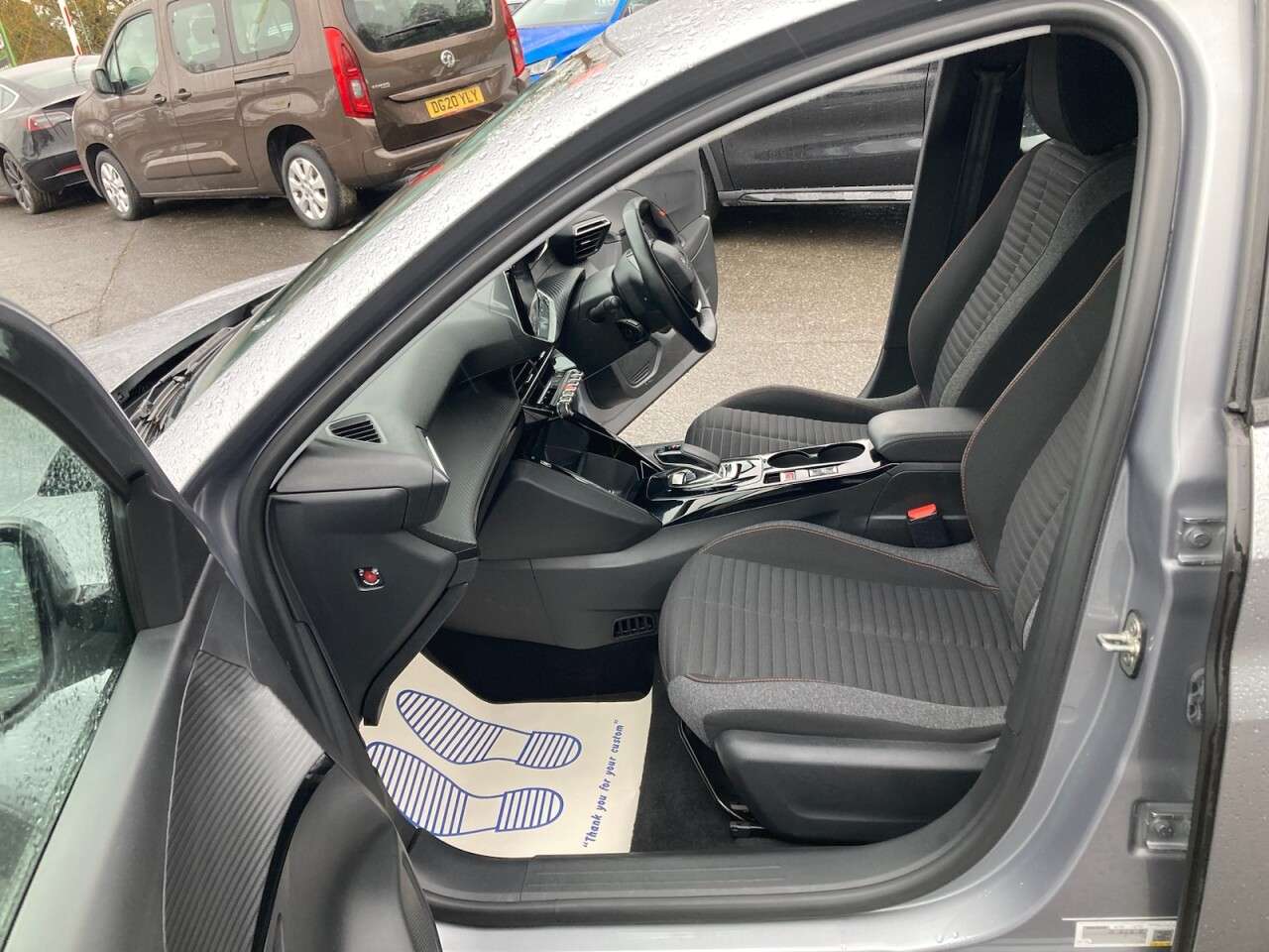 2020 PEUGEOT E-208 2020 PEUGEOT E-208