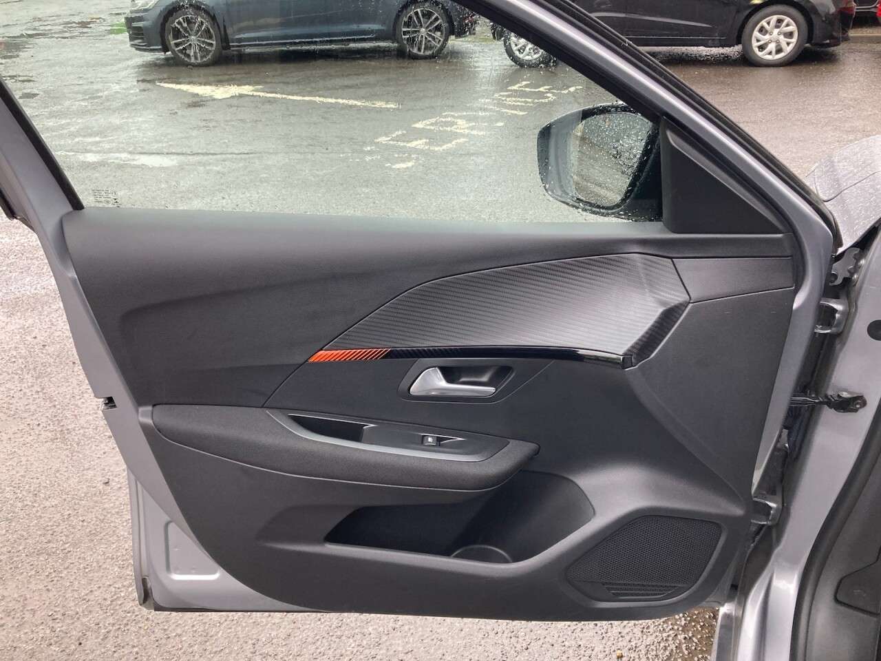 2020 PEUGEOT E-208 2020 PEUGEOT E-208