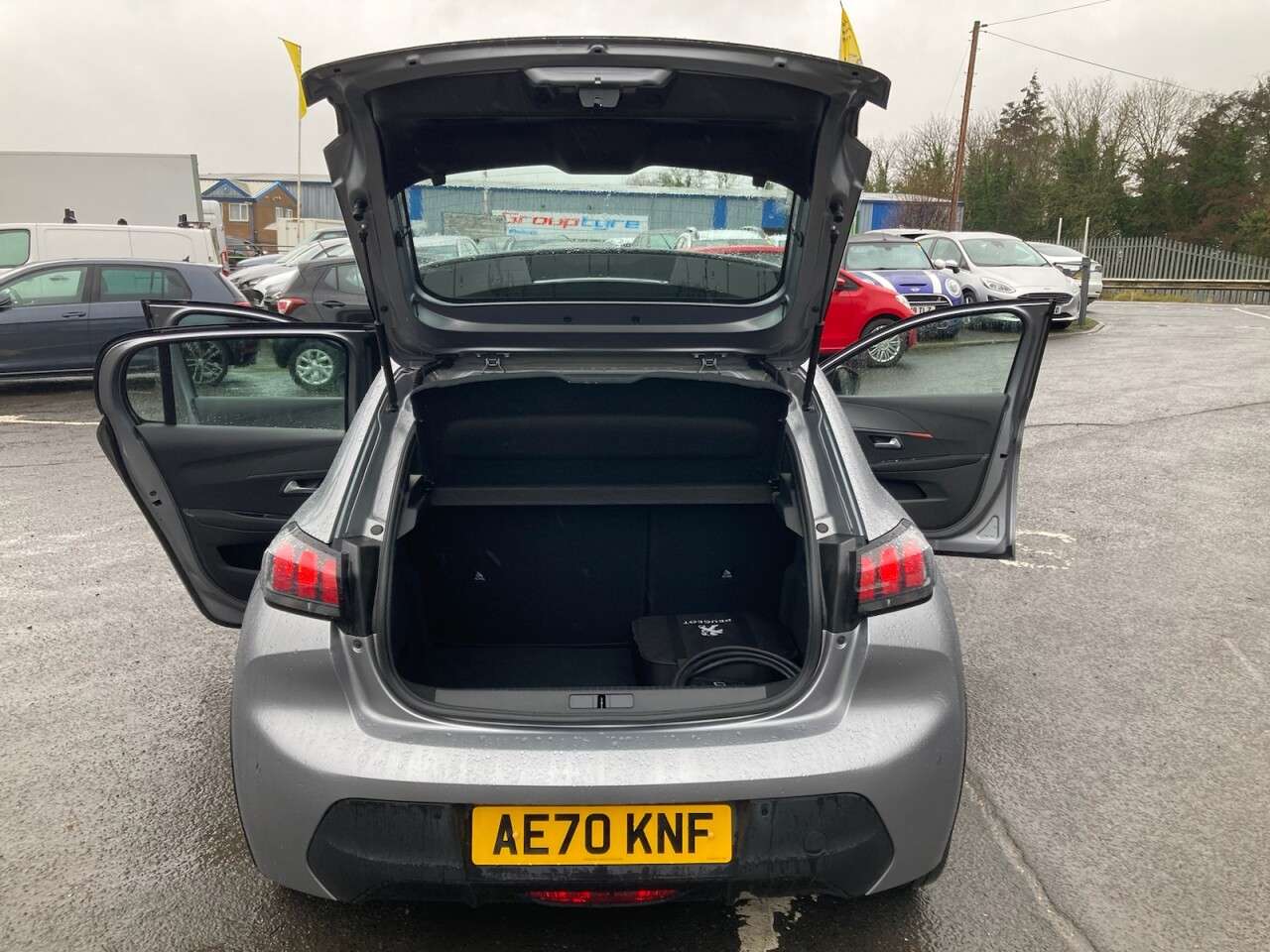 2020 PEUGEOT E-208 2020 PEUGEOT E-208