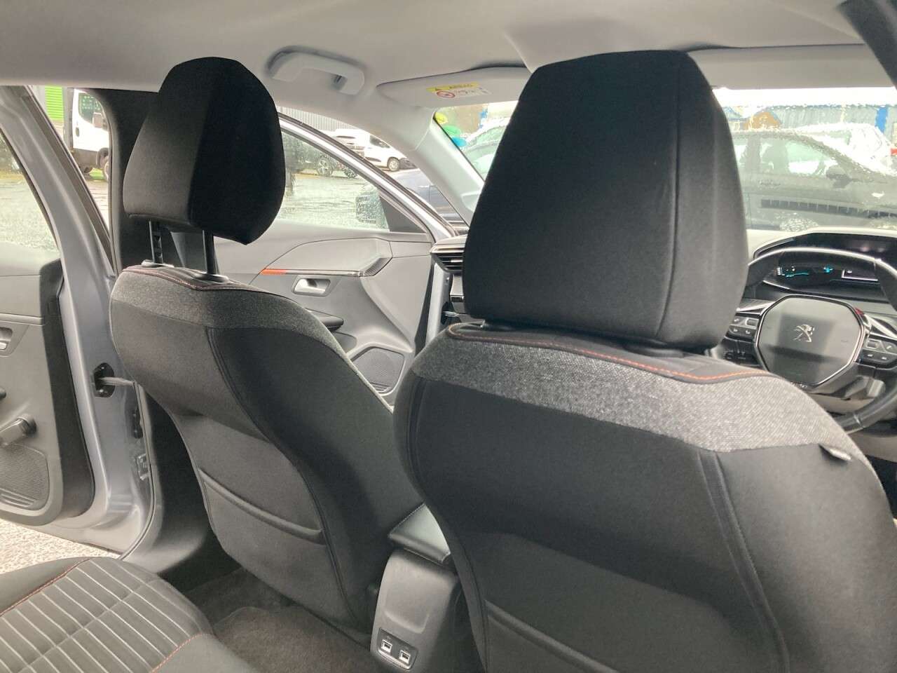 2020 PEUGEOT E-208 2020 PEUGEOT E-208