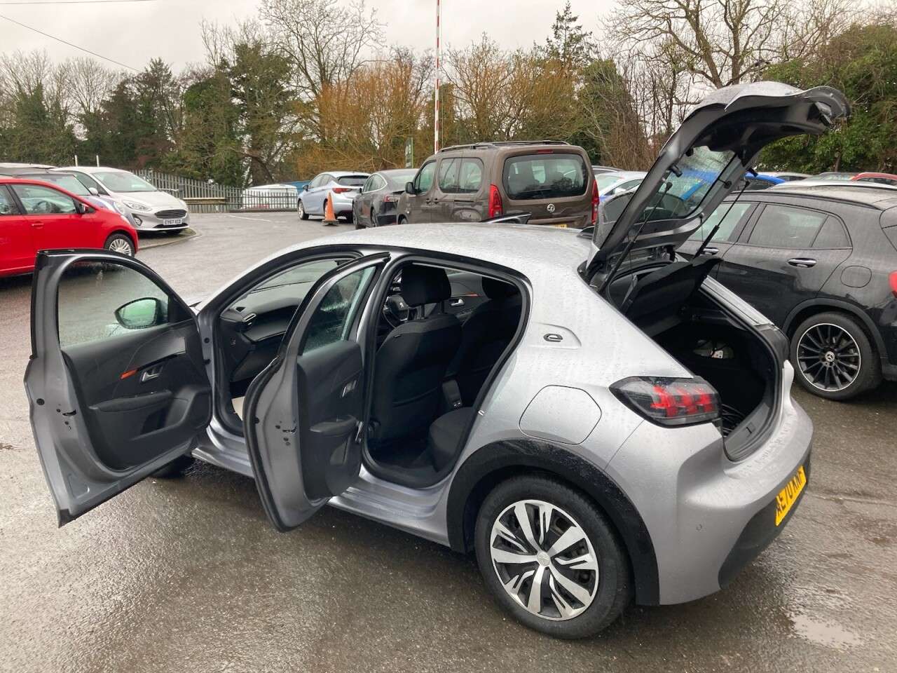 2020 PEUGEOT E-208 2020 PEUGEOT E-208