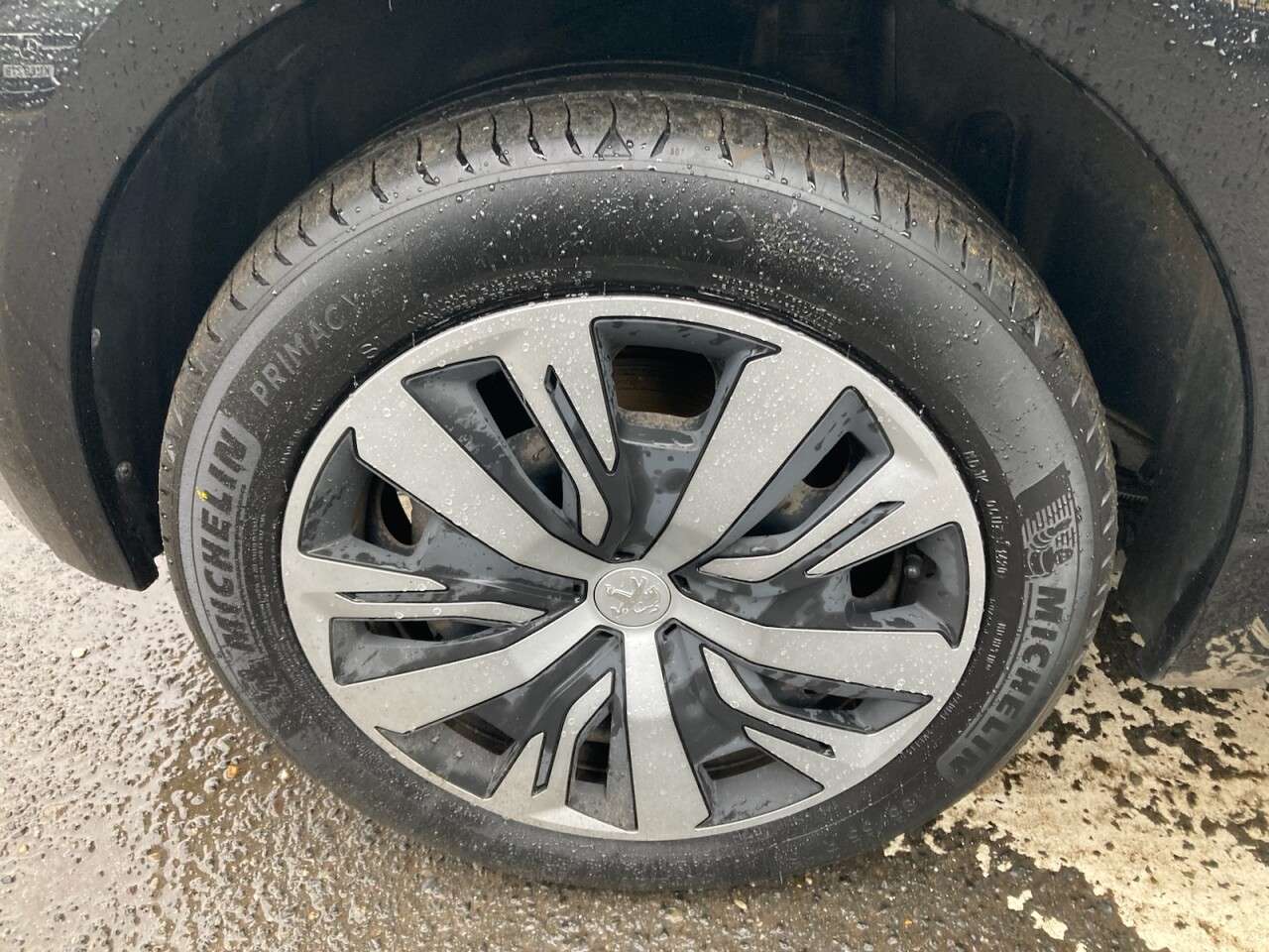 2020 PEUGEOT E-208 2020 PEUGEOT E-208