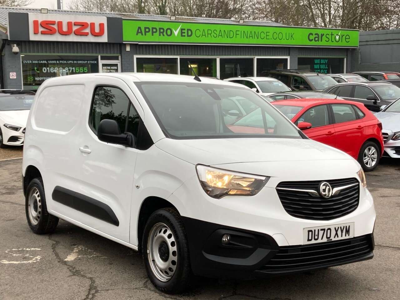 A 2020 VAUXHALL COMBO 1.5 Turbo D 2000 Edition Panel Van, 38,000 miles, Euro 6 ULEZ, Automatic, B A 2020 VAUXHALL COMBO 1.5 Turbo D 2000 Edition Panel Van, 38,000 miles, Euro 6 ULEZ, Automatic, B