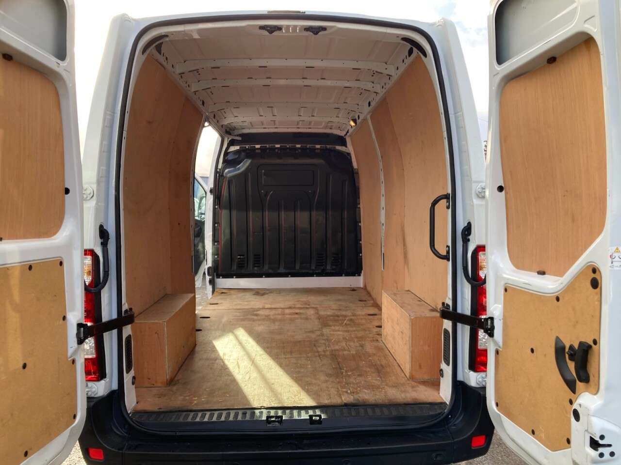 2023 RENAULT MASTER 2023 RENAULT MASTER