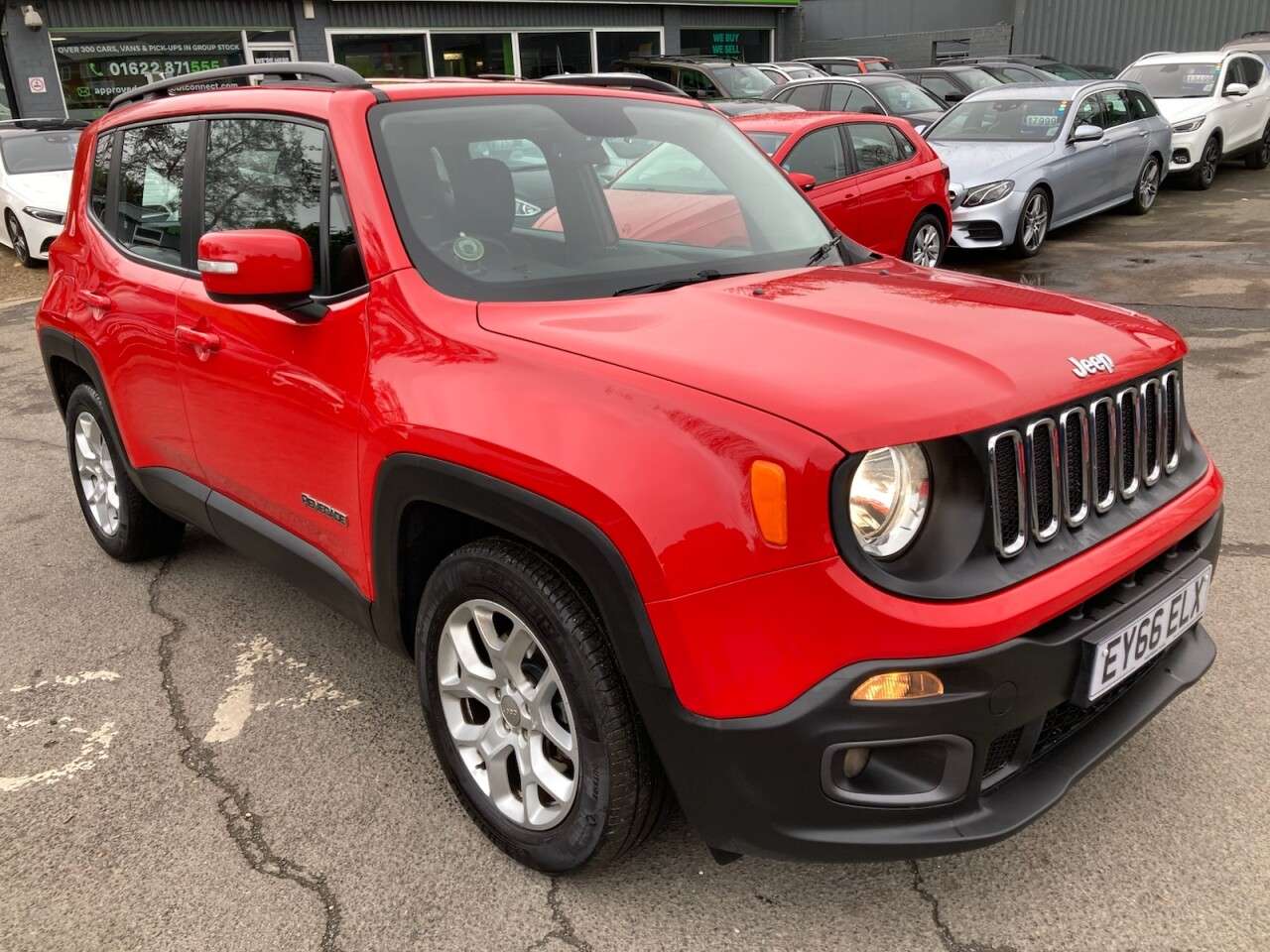 A 2016 JEEP RENEGADE LONGITUDE A 2016 JEEP RENEGADE LONGITUDE
