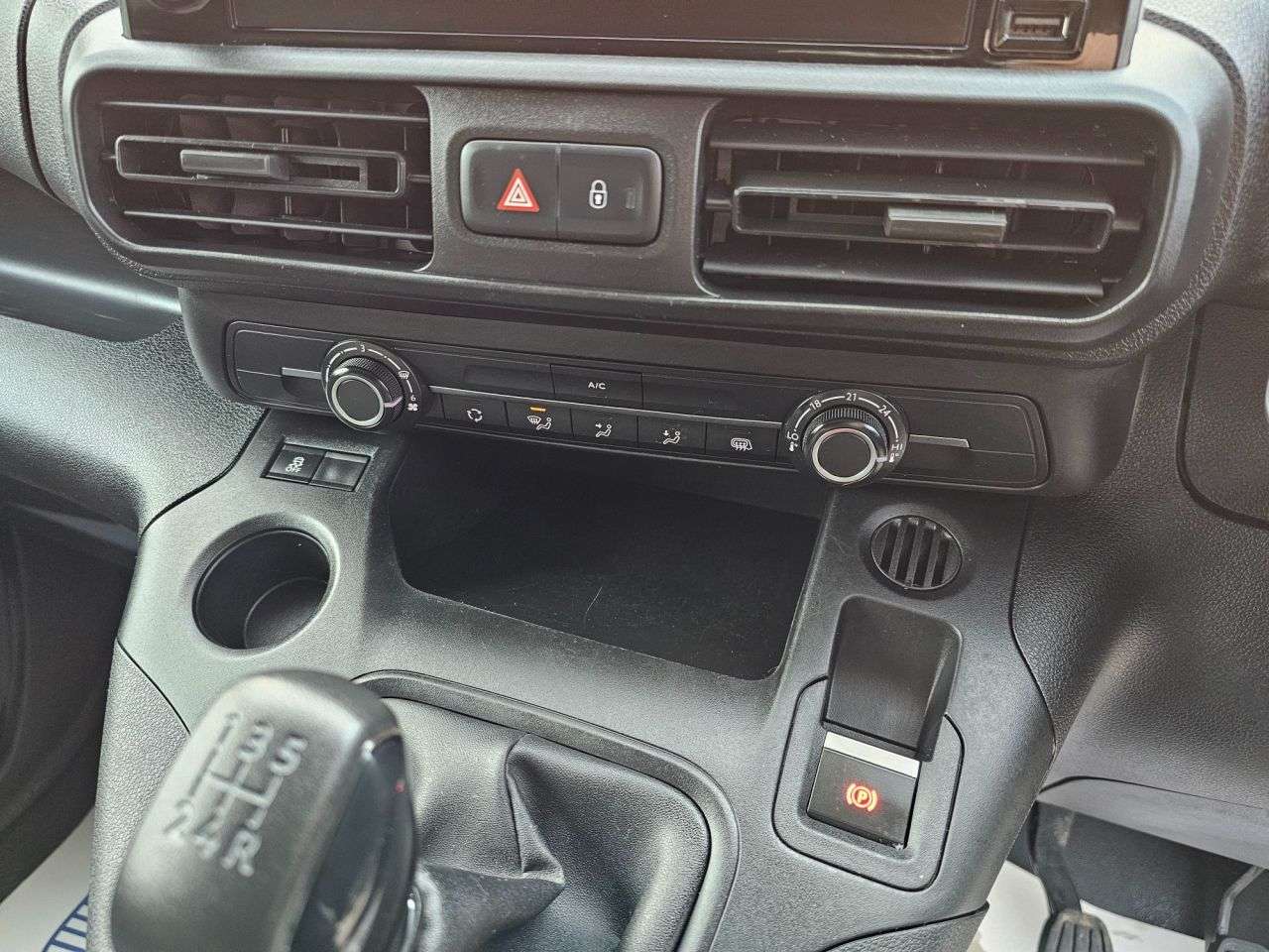 2019 PEUGEOT PARTNER 2019 PEUGEOT PARTNER