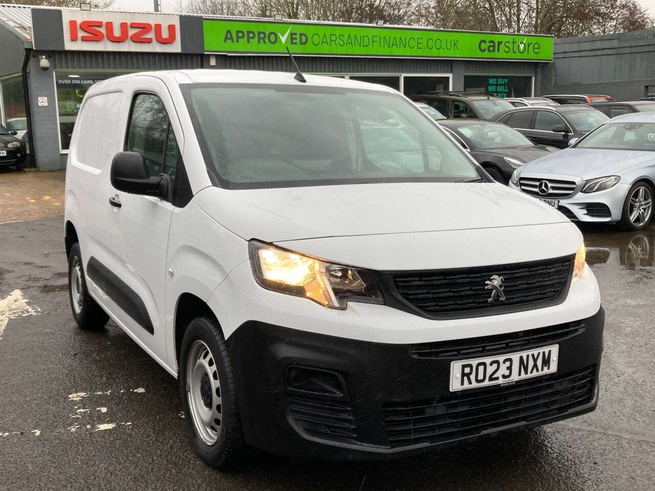 A 2023 PEUGEOT PARTNER 1.5 BlueHDi 1000 Professional Premium+ SWB van, 23,400 miles, Euro 6 diesel A 2023 PEUGEOT PARTNER 1.5 BlueHDi 1000 Professional Premium+ SWB van, 23,400 miles, Euro 6 diesel