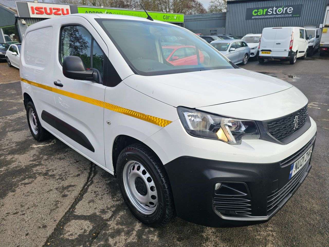 A 2021 PEUGEOT PARTNER White 1.5 BlueHDi Euro 6 panel van, 38,833 miles, ULEZ compliant, 5-Speed M A 2021 PEUGEOT PARTNER White 1.5 BlueHDi Euro 6 panel van, 38,833 miles, ULEZ compliant, 5-Speed M