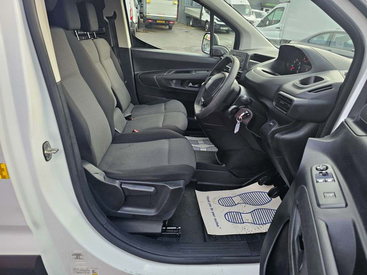 2021 PEUGEOT PARTNER 2021 PEUGEOT PARTNER