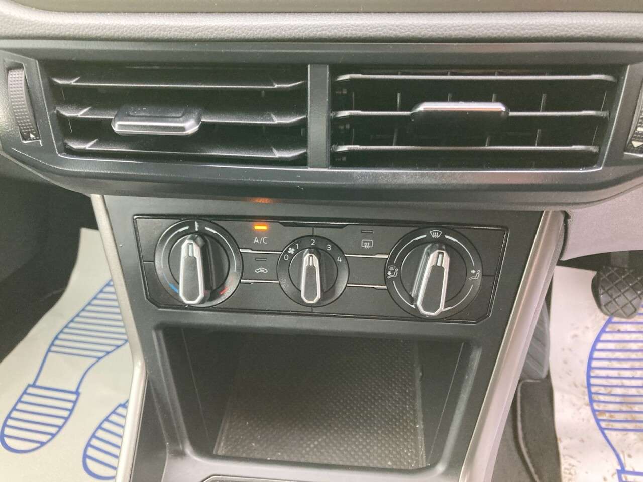 2019 VOLKSWAGEN POLO 2019 VOLKSWAGEN POLO