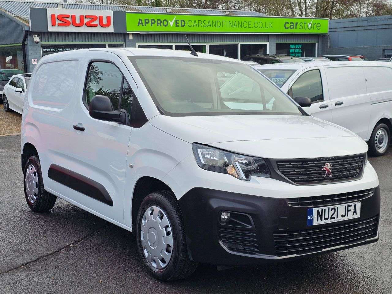 A 2021 PEUGEOT PARTNER White 1.5 BlueHDi Euro 6 panel van, 41,900 miles, ULEZ compliant, 5-Speed m A 2021 PEUGEOT PARTNER White 1.5 BlueHDi Euro 6 panel van, 41,900 miles, ULEZ compliant, 5-Speed m