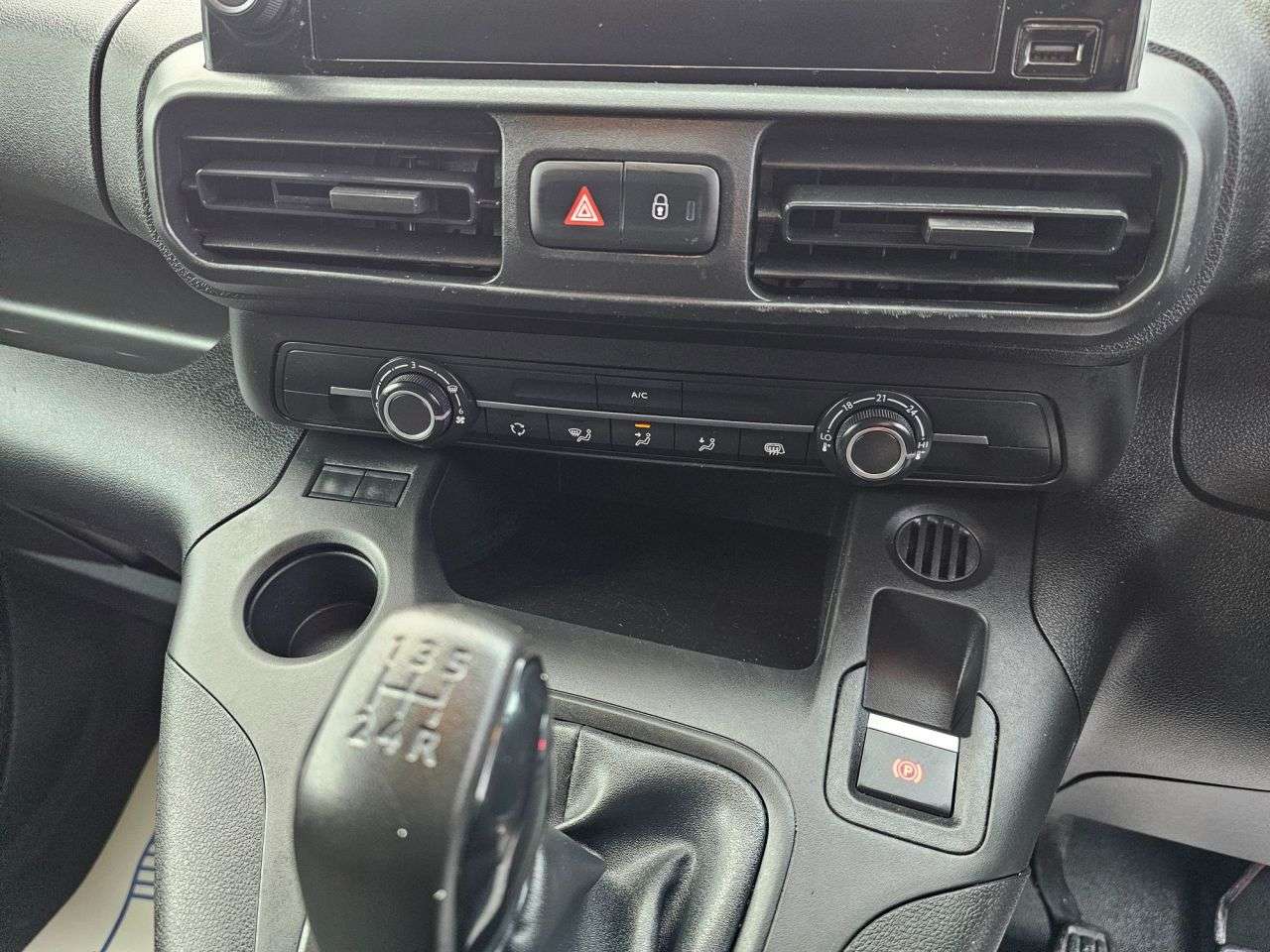 2021 PEUGEOT PARTNER 2021 PEUGEOT PARTNER