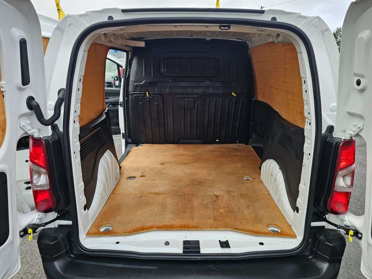 2021 PEUGEOT PARTNER 2021 PEUGEOT PARTNER