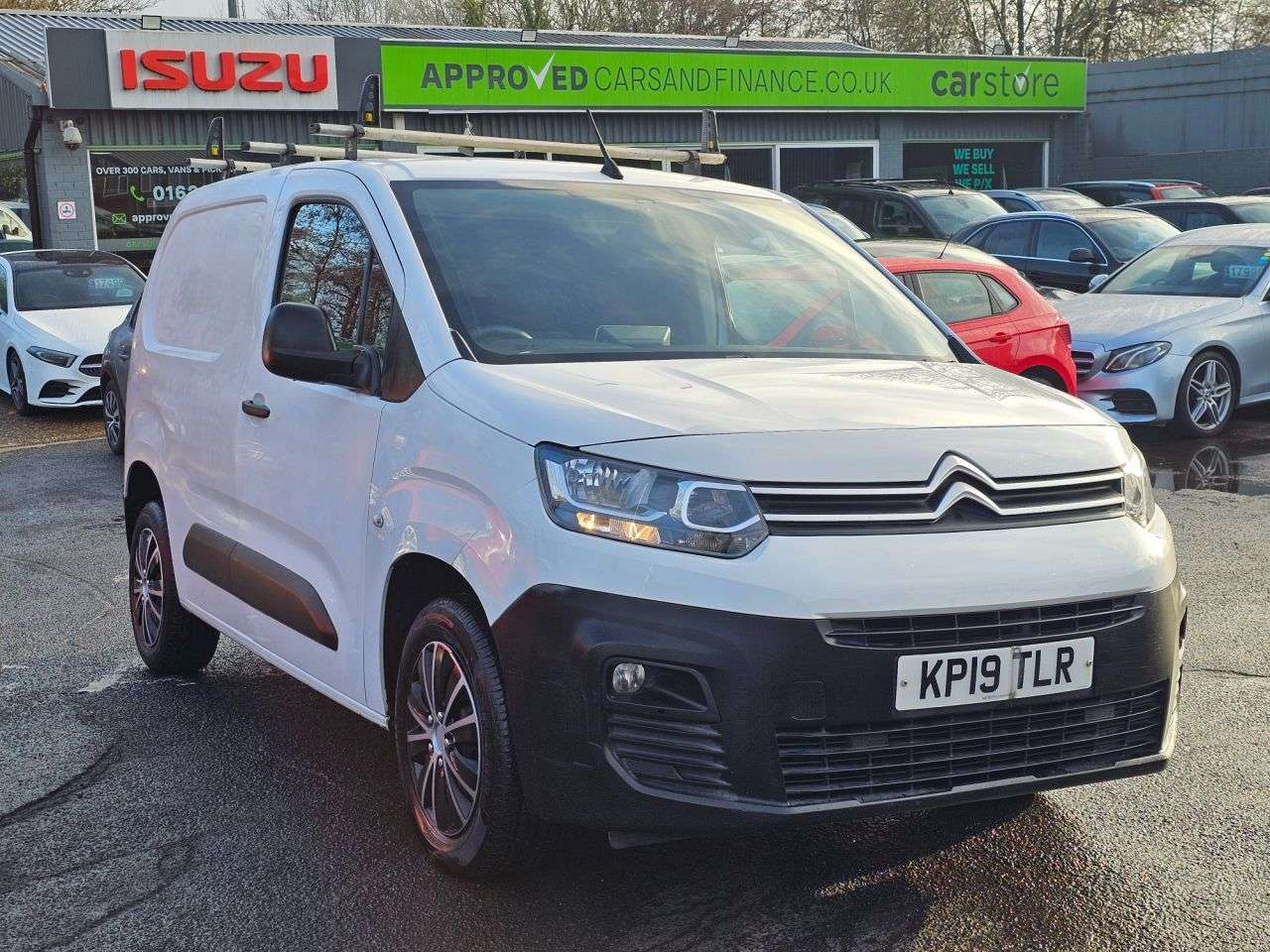 A 2019 CITROEN BERLINGO White 1.2 PureTech Euro 6 petrol panel van, 78,000 miles, ULEZ compliant, 6 A 2019 CITROEN BERLINGO White 1.2 PureTech Euro 6 petrol panel van, 78,000 miles, ULEZ compliant, 6
