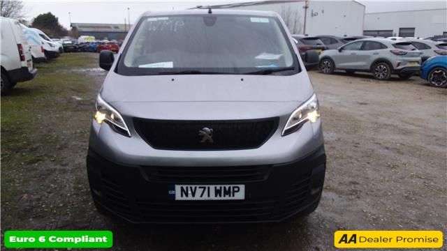 A 2022 PEUGEOT EXPERT Grey 1.5 BlueHDi Euro 6 panel 44,200 miles, ULEZ compliant, 6-Speed manual, A 2022 PEUGEOT EXPERT Grey 1.5 BlueHDi Euro 6 panel 44,200 miles, ULEZ compliant, 6-Speed manual,