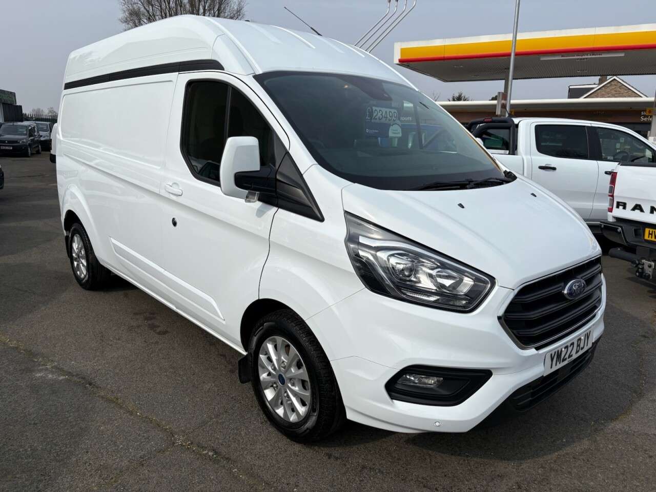 A 2022 FORD TRANSIT CUSTOM White 2.0 EcoBlue Euro 6 panel van, 10,400 miles, ULEZ compliant, 6-Speed m A 2022 FORD TRANSIT CUSTOM White 2.0 EcoBlue Euro 6 panel van, 10,400 miles, ULEZ compliant, 6-Speed m