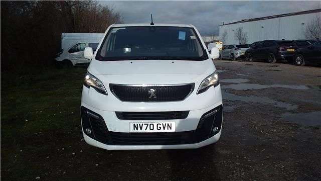 A 2020 PEUGEOT EXPERT White 2.0 BlueHDi Euro 6 panel van, 66,900 miles, ULEZ compliant, Automatic A 2020 PEUGEOT EXPERT White 2.0 BlueHDi Euro 6 panel van, 66,900 miles, ULEZ compliant, Automatic