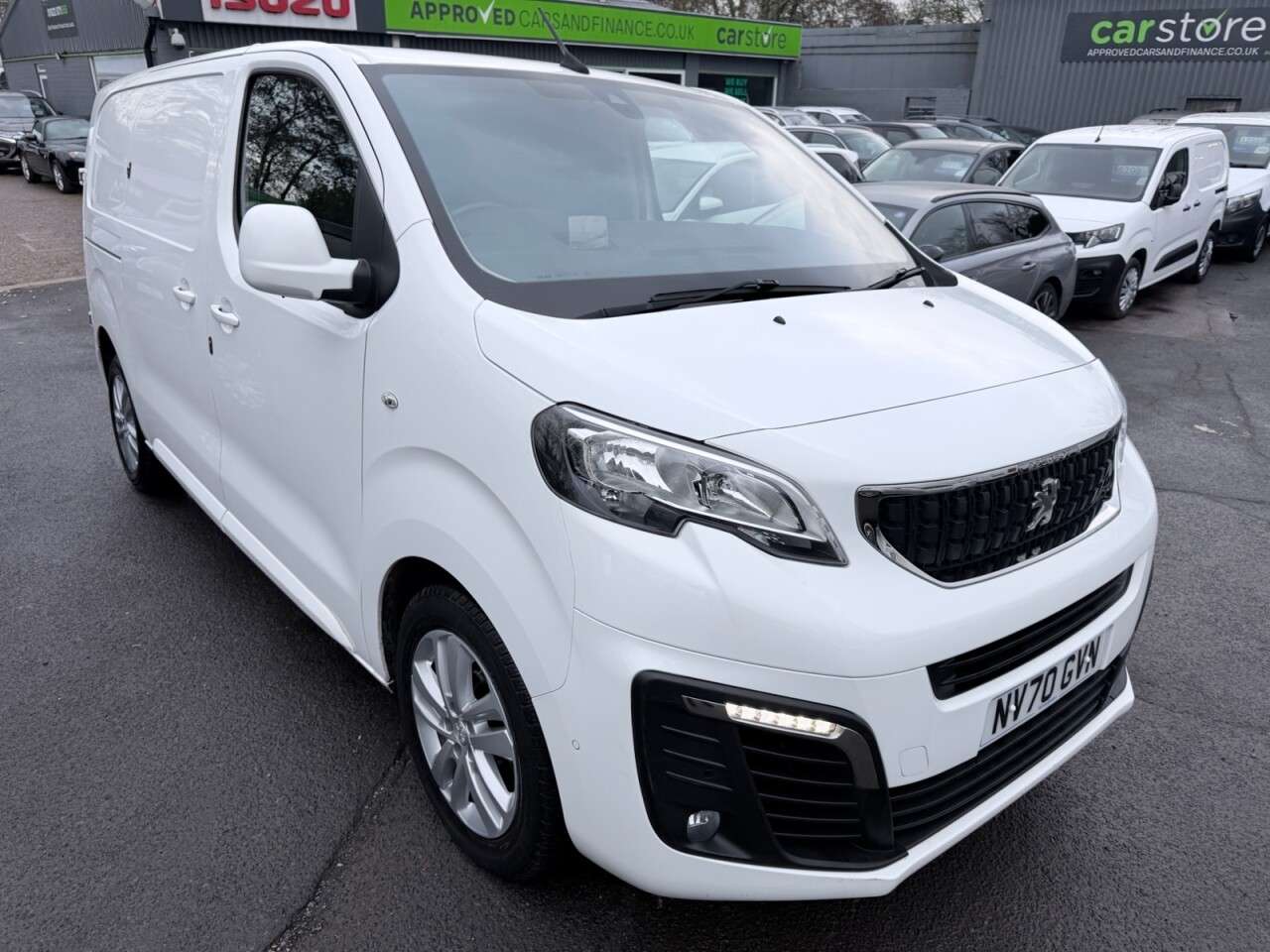 A 2020 PEUGEOT EXPERT White 2.0 BlueHDi Euro 6 panel van, 66,900 miles, ULEZ compliant, Automatic A 2020 PEUGEOT EXPERT White 2.0 BlueHDi Euro 6 panel van, 66,900 miles, ULEZ compliant, Automatic