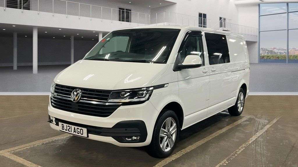 A 2021 VOLKSWAGEN E-TRANSPORTER White E 110 37.3kWh electric panel van, 17,600 miles, ULEZ compliant, Autom A 2021 VOLKSWAGEN E-TRANSPORTER White E 110 37.3kWh electric panel van, 17,600 miles, ULEZ compliant, Autom