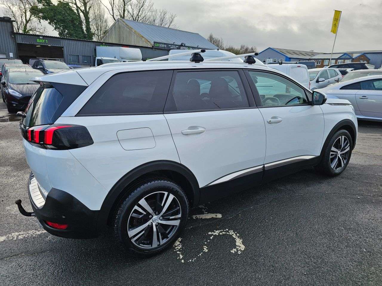 2018 PEUGEOT 5008 2018 PEUGEOT 5008