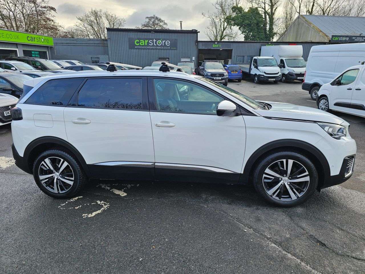 2018 PEUGEOT 5008 2018 PEUGEOT 5008