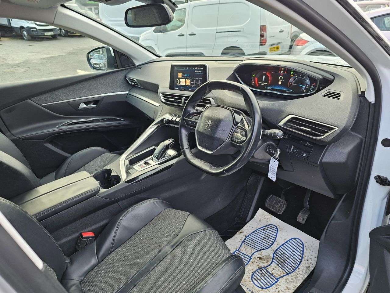 2018 PEUGEOT 5008 2018 PEUGEOT 5008