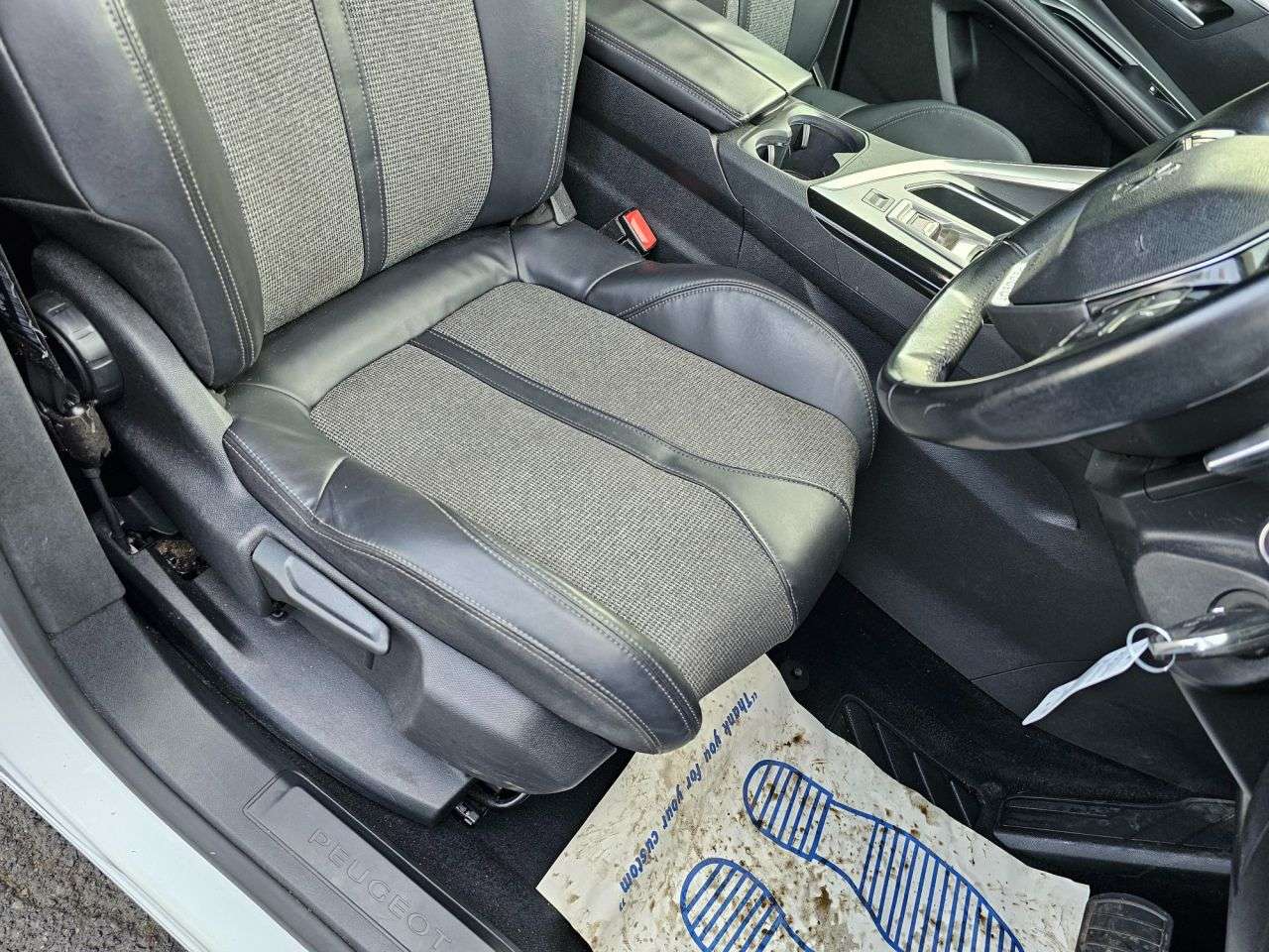 2018 PEUGEOT 5008 2018 PEUGEOT 5008