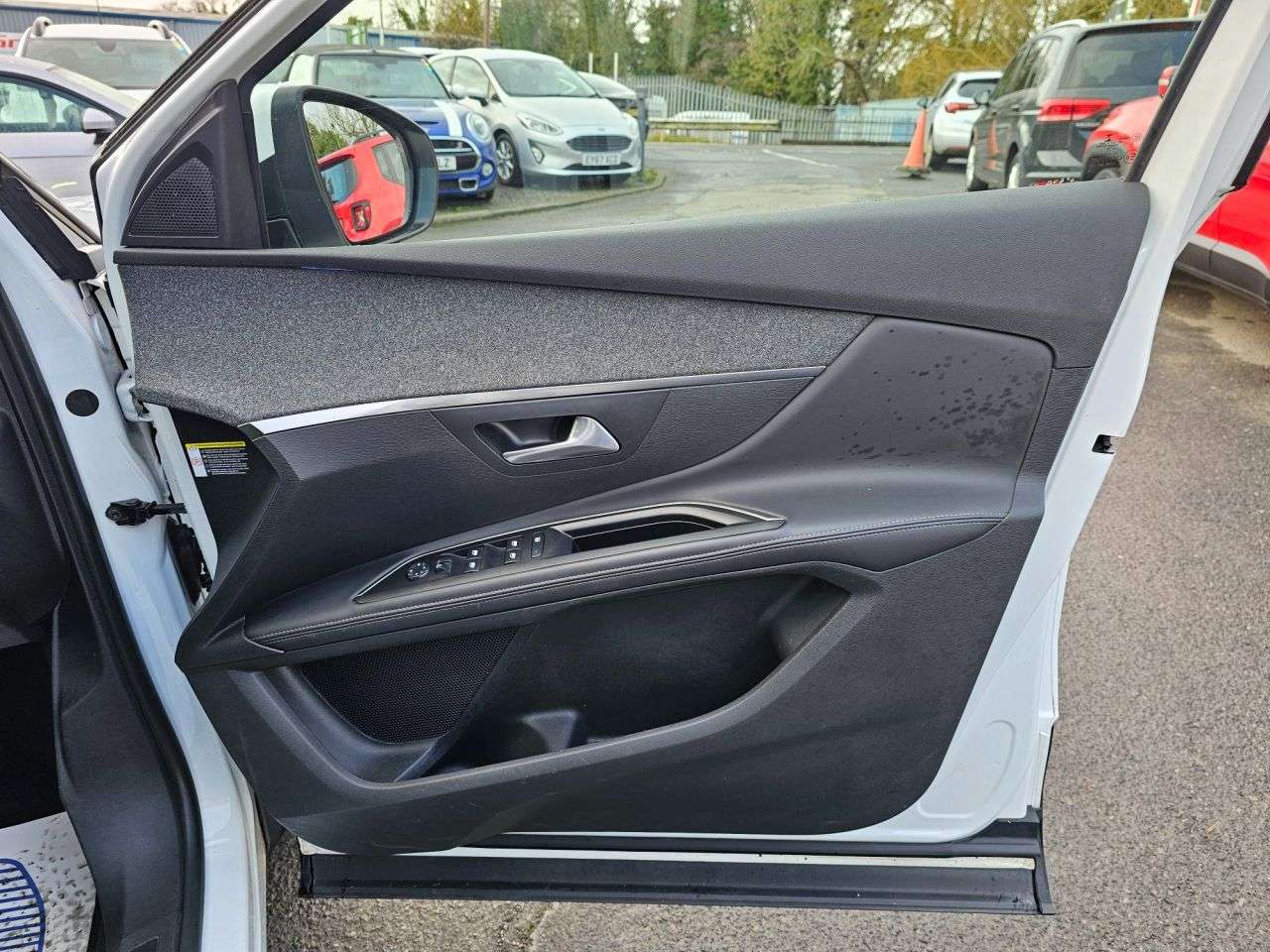 2018 PEUGEOT 5008 2018 PEUGEOT 5008