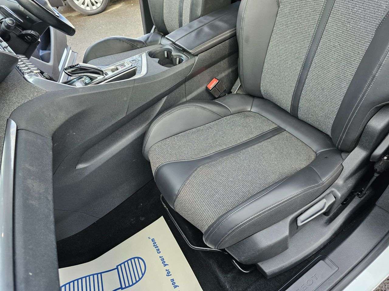 2018 PEUGEOT 5008 2018 PEUGEOT 5008