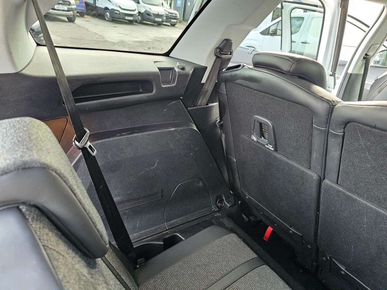 2018 PEUGEOT 5008 2018 PEUGEOT 5008