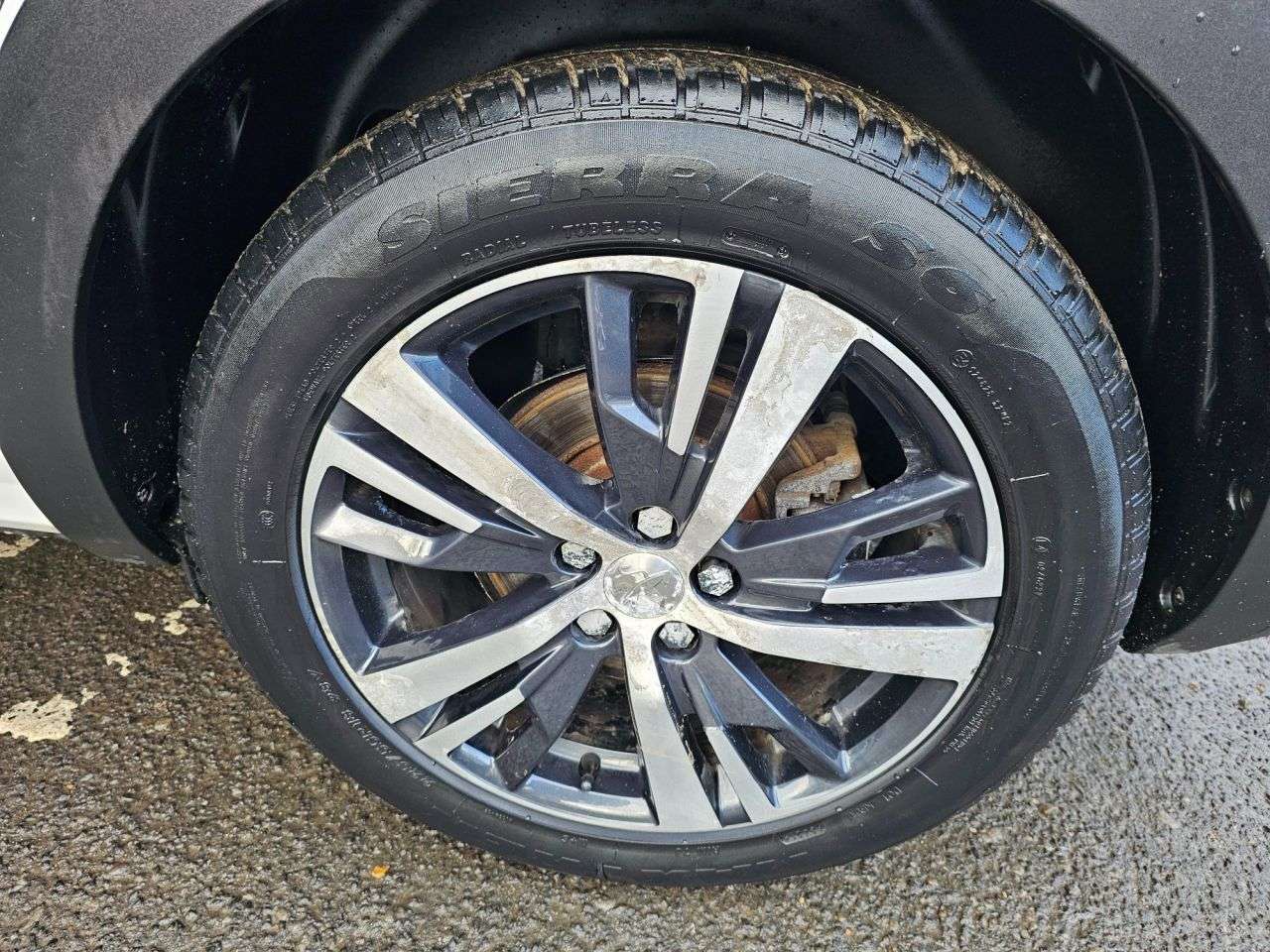 2018 PEUGEOT 5008 2018 PEUGEOT 5008