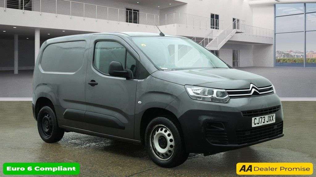 Check out this Citroen Berlingo 2023 Diesel Manual