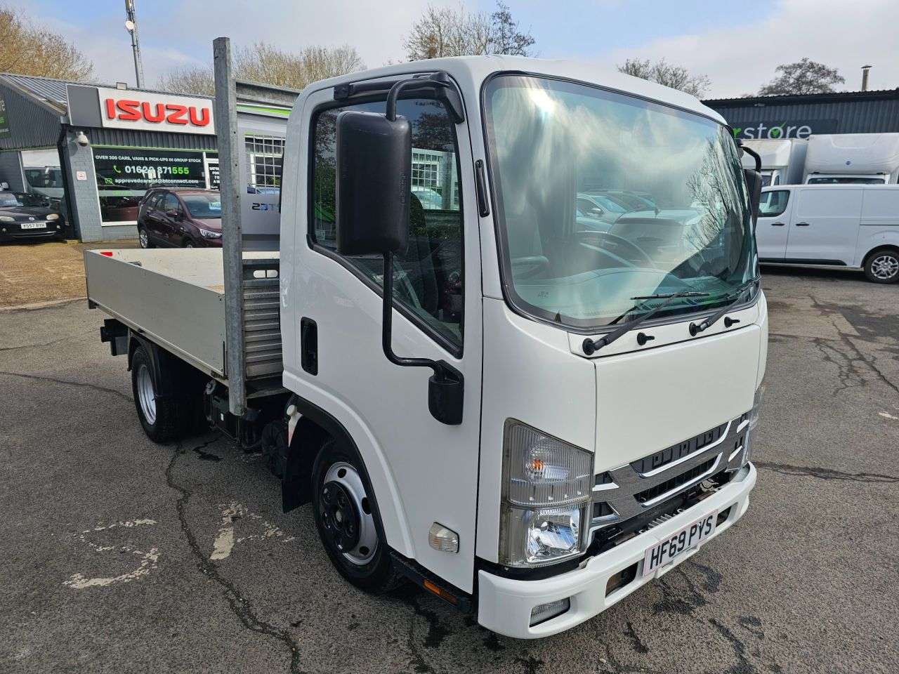 A 2019 ISUZU GRAFTER White 1.9D Euro 6 Dropside, 45,800 miles, ULEZ compliant, 6-Speed manual, B A 2019 ISUZU GRAFTER White 1.9D Euro 6 Dropside, 45,800 miles, ULEZ compliant, 6-Speed manual, B