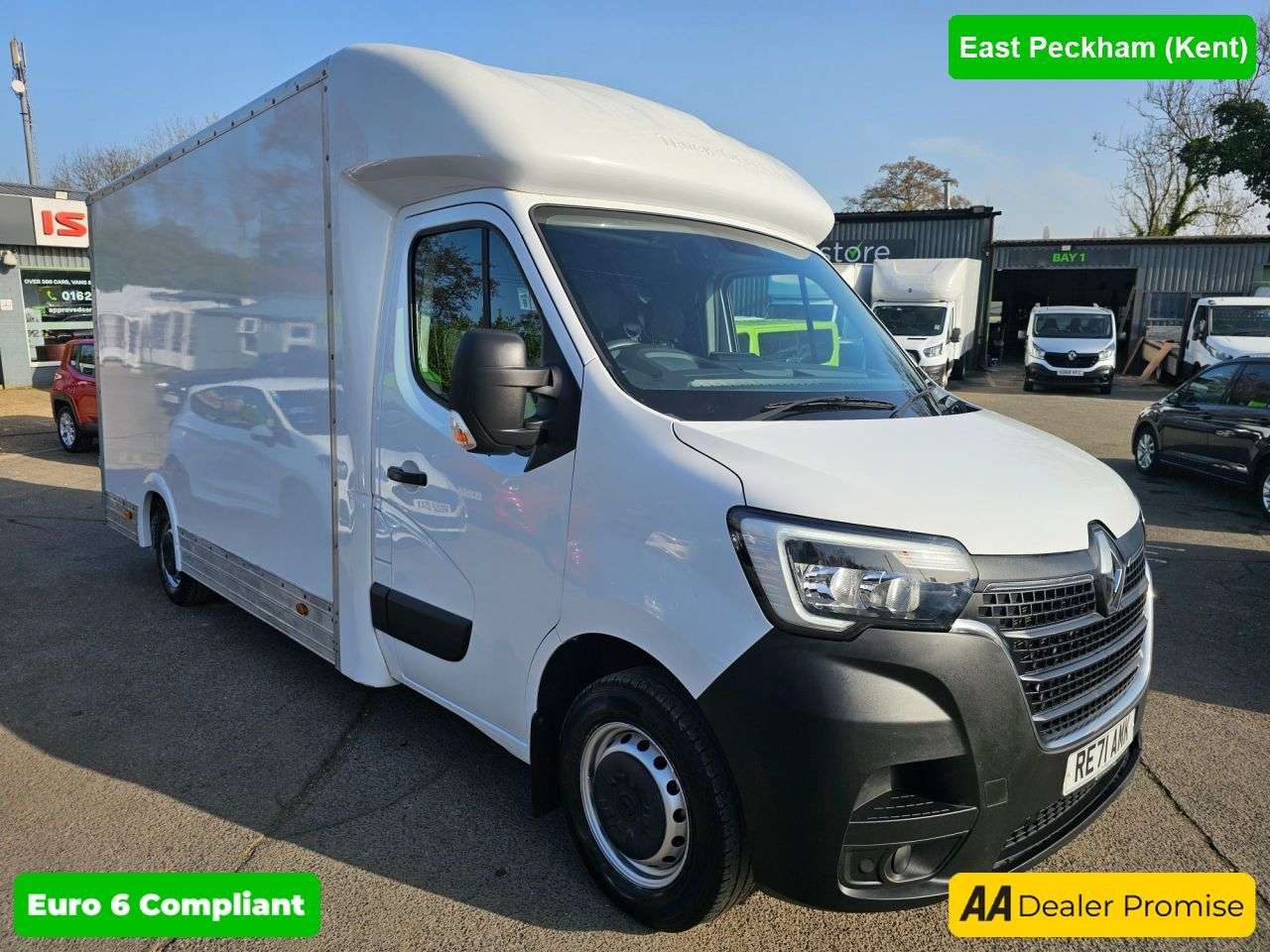 A 2021 RENAULT MASTER White 2.3 dCi Euro 6 Low Loader, 72,000 miles, ULEZ compliant, 6-Speed manu A 2021 RENAULT MASTER White 2.3 dCi Euro 6 Low Loader, 72,000 miles, ULEZ compliant, 6-Speed manu