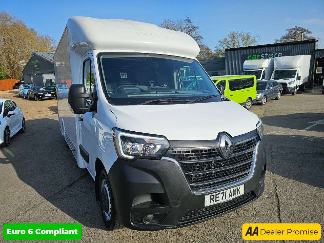 A 2021 RENAULT MASTER White 2.3 dCi Euro 6 Low Loader, 72,000 miles, ULEZ compliant, 6-Speed manu A 2021 RENAULT MASTER White 2.3 dCi Euro 6 Low Loader, 72,000 miles, ULEZ compliant, 6-Speed manu