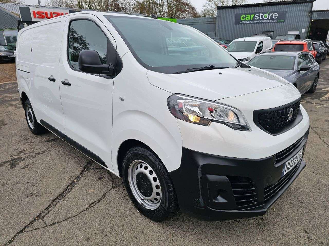 A 2022 PEUGEOT EXPERT White 2.0 BlueHDi Euro 6 panel van, 63,200 miles, ULEZ compliant, 6-Speed m A 2022 PEUGEOT EXPERT White 2.0 BlueHDi Euro 6 panel van, 63,200 miles, ULEZ compliant, 6-Speed m