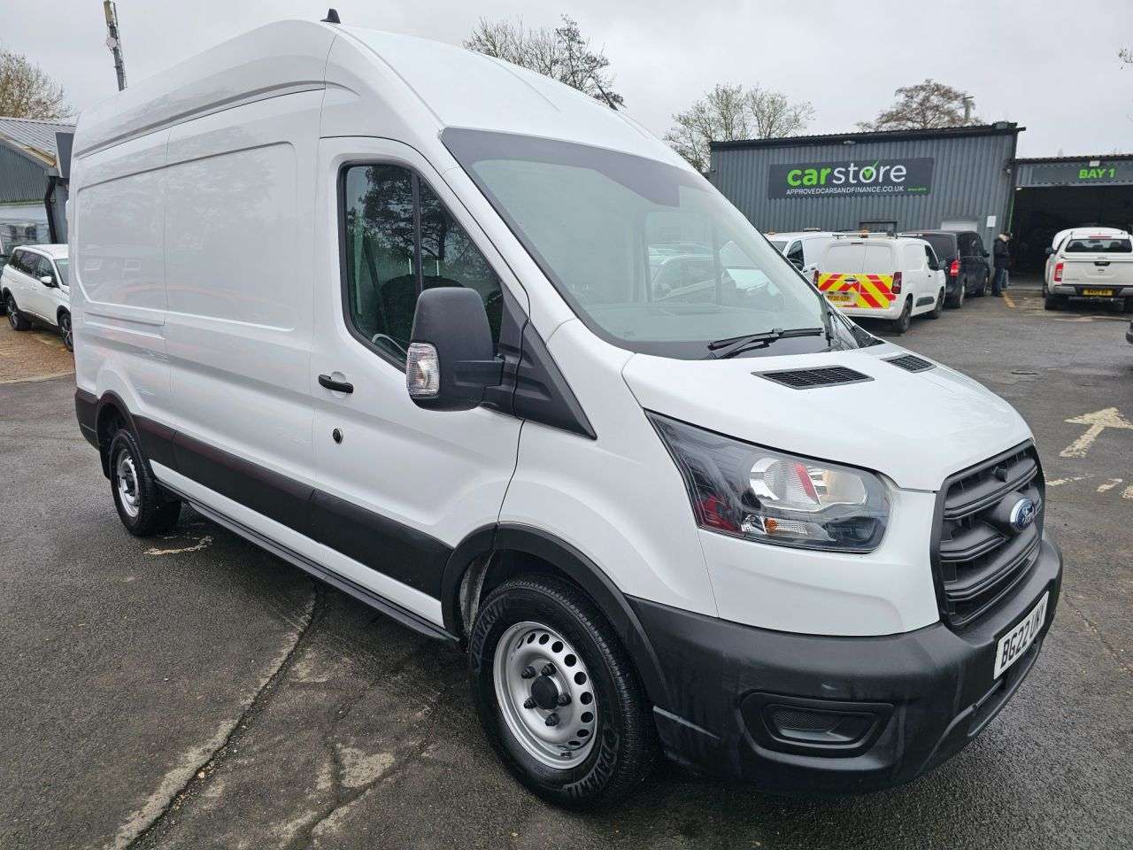 A 2022 FORD TRANSIT White 2.0 350 EcoBlue Euro 6 panel van 47,700 miles, ULEZ compliant, 6-Spee A 2022 FORD TRANSIT White 2.0 350 EcoBlue Euro 6 panel van 47,700 miles, ULEZ compliant, 6-Spee