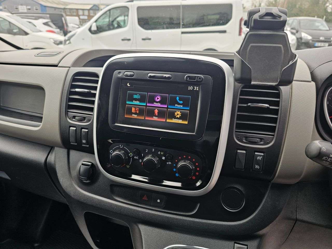 2019 RENAULT TRAFIC 2019 RENAULT TRAFIC