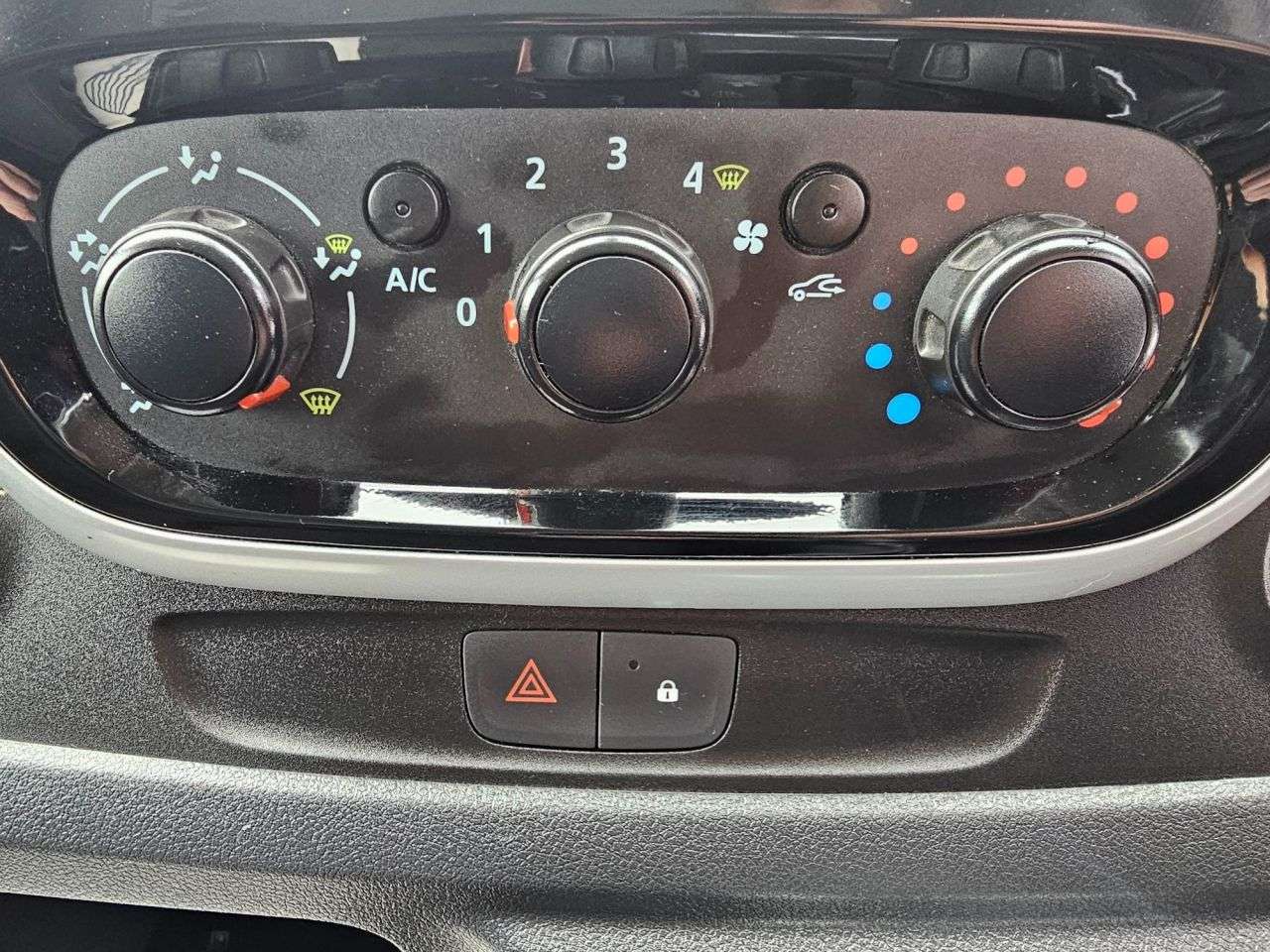 2019 RENAULT TRAFIC 2019 RENAULT TRAFIC