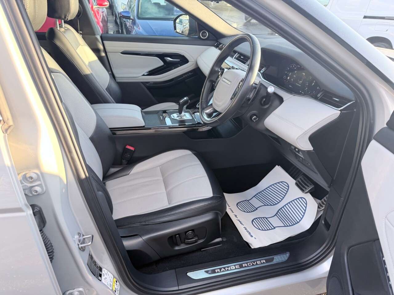 2019 LAND ROVER RANGE ROVER EVOQUE 2019 LAND ROVER RANGE ROVER EVOQUE