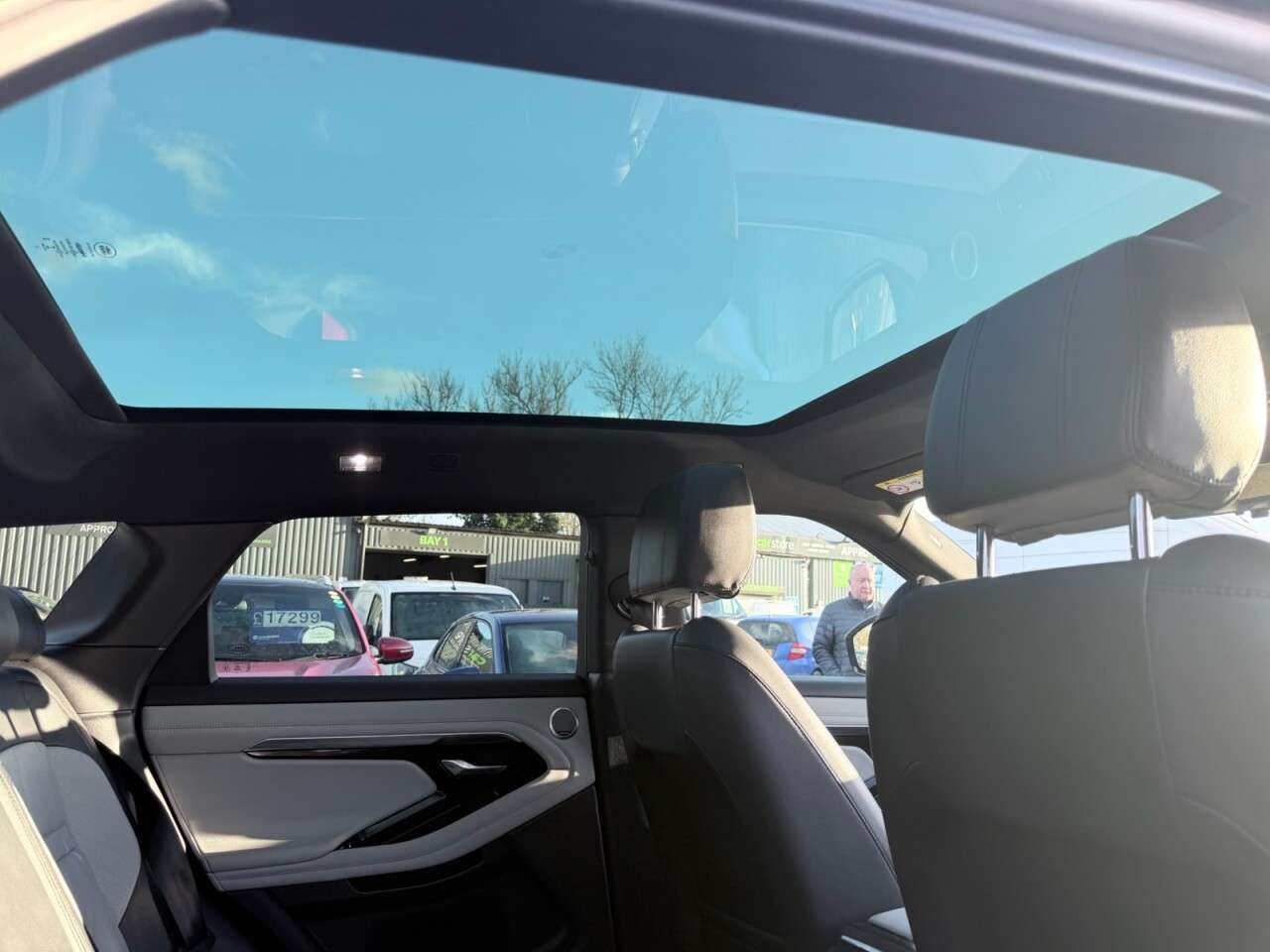 2019 LAND ROVER RANGE ROVER EVOQUE 2019 LAND ROVER RANGE ROVER EVOQUE