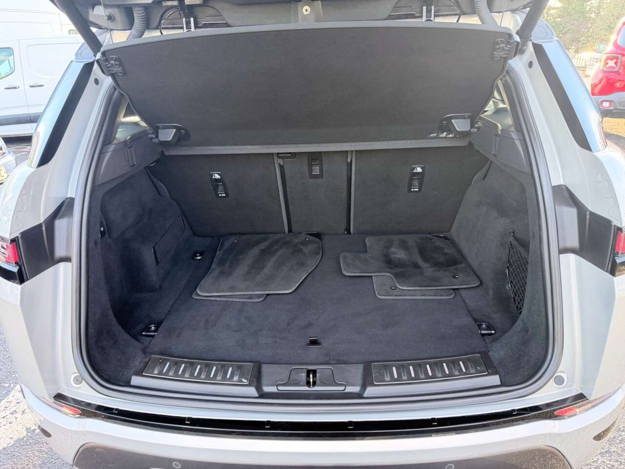 2019 LAND ROVER RANGE ROVER EVOQUE 2019 LAND ROVER RANGE ROVER EVOQUE