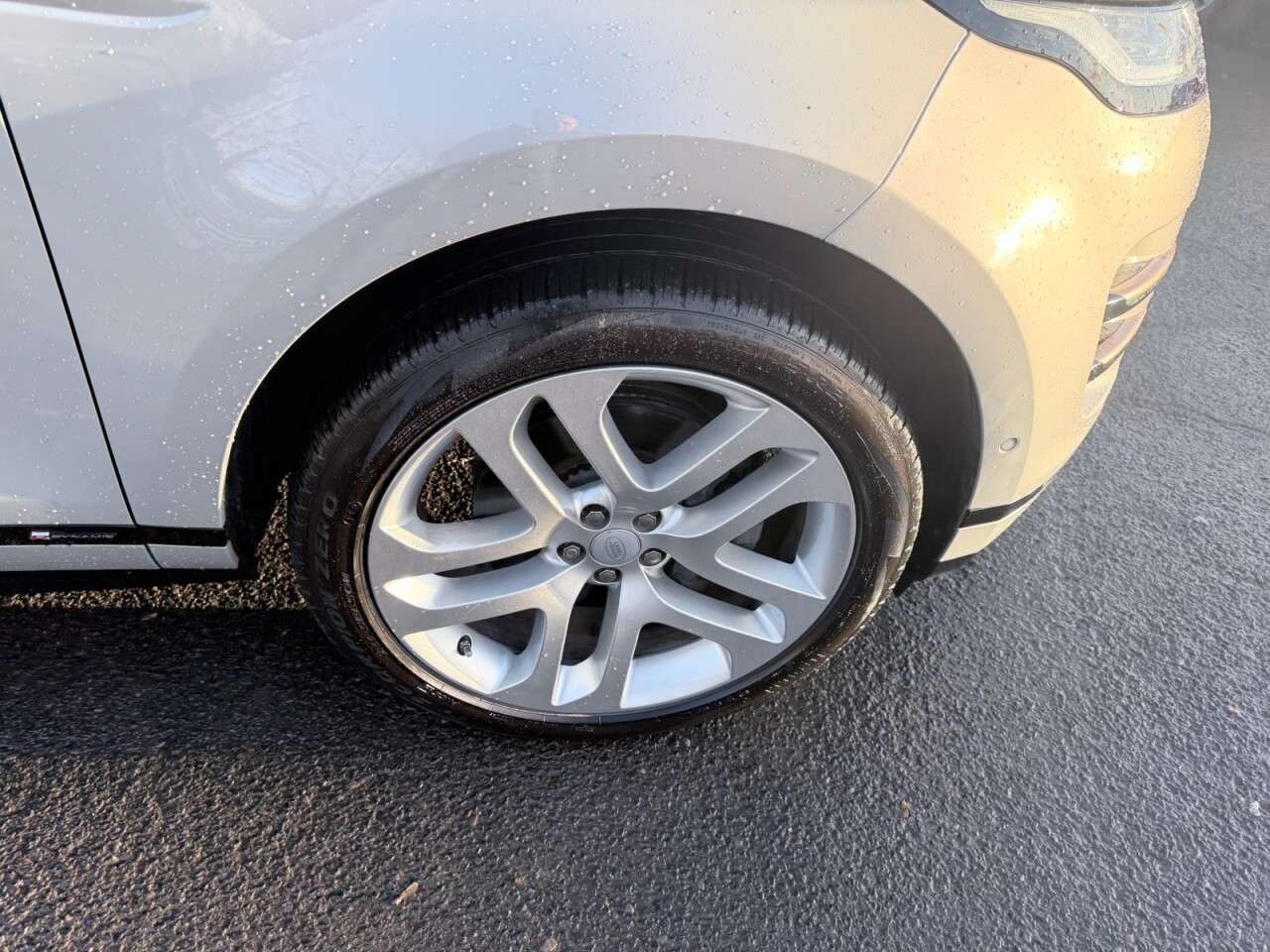 2019 LAND ROVER RANGE ROVER EVOQUE 2019 LAND ROVER RANGE ROVER EVOQUE