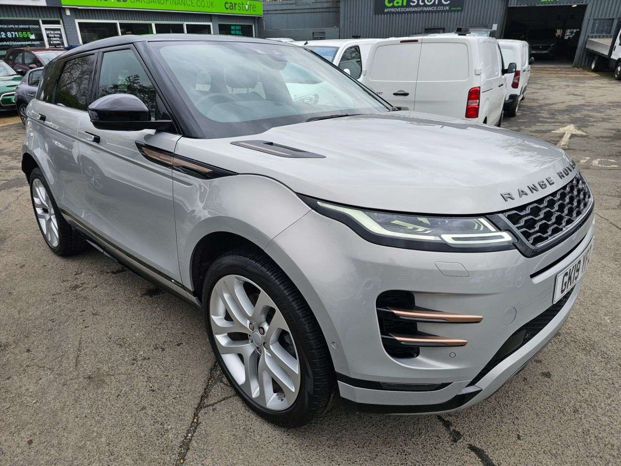 A 2019 LAND ROVER RANGE ROVER EVOQUE Silver 2.0 P250 MHEV Euro 6 SUV, 40,159 miles, ULEZ compliant, Automatic, 4 A 2019 LAND ROVER RANGE ROVER EVOQUE Silver 2.0 P250 MHEV Euro 6 SUV, 40,159 miles, ULEZ compliant, Automatic, 4