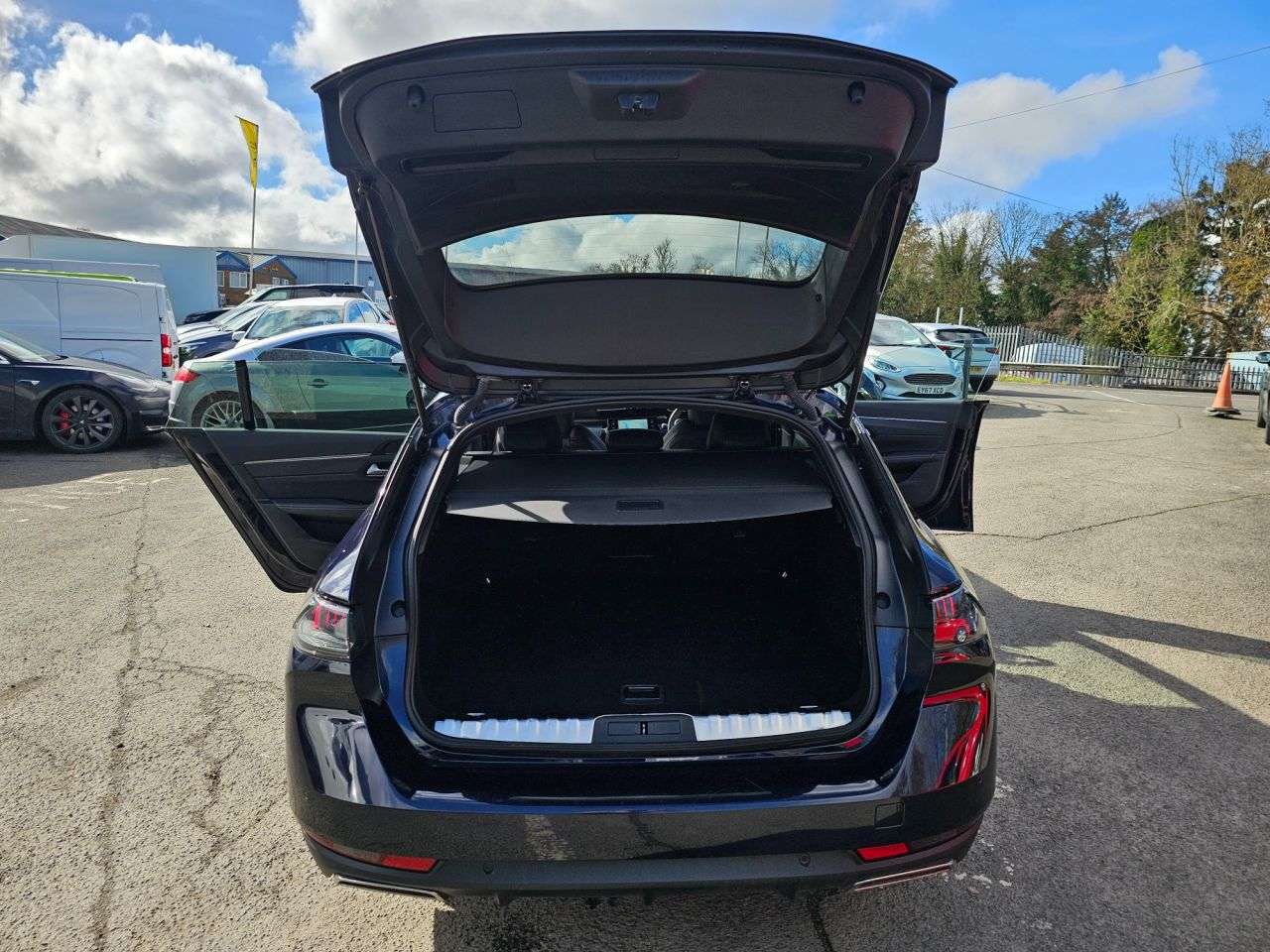 2023 PEUGEOT 508 SW 2023 PEUGEOT 508 SW