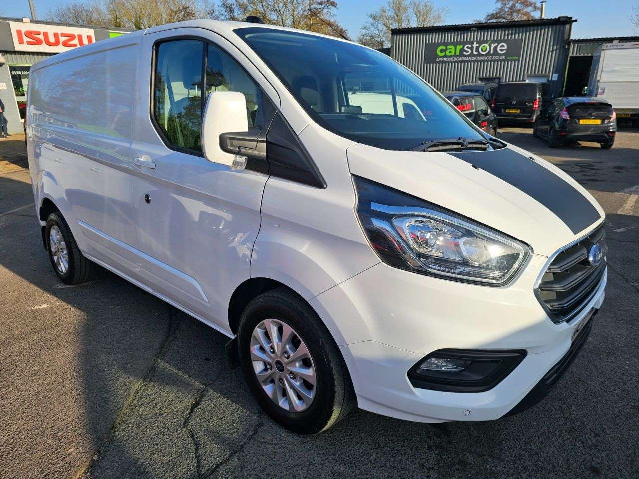 A 2022 FORD TRANSIT CUSTOM White 2.0 EcoBlue Euro 6 panel van, 73,300 miles, ULEZ compliant, 6-Speed m A 2022 FORD TRANSIT CUSTOM White 2.0 EcoBlue Euro 6 panel van, 73,300 miles, ULEZ compliant, 6-Speed m